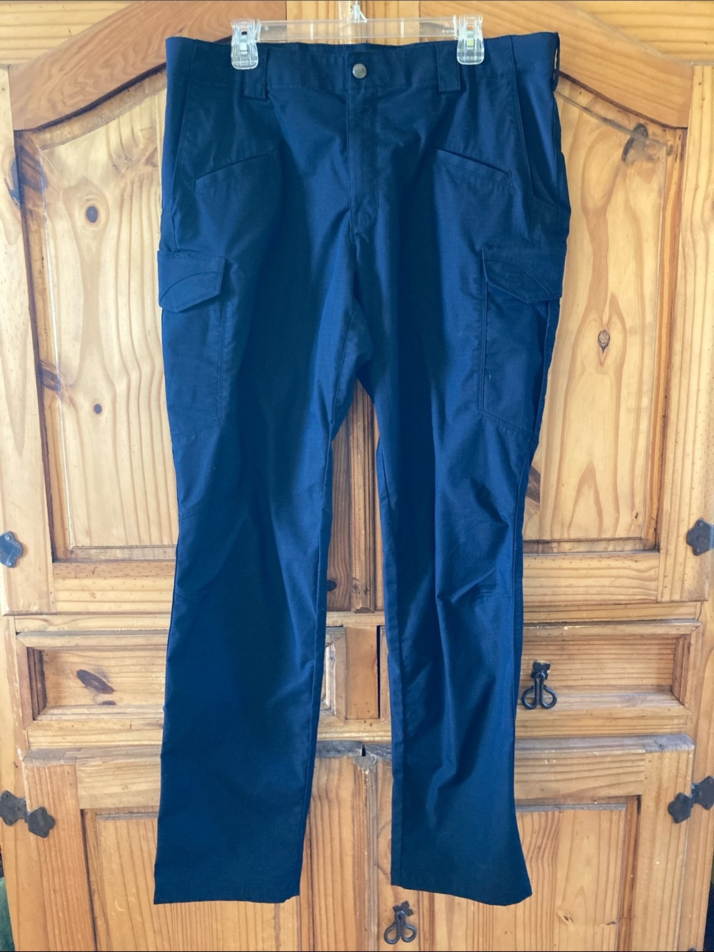 Men’s 5.11 Tactical blue chino cargo pants - size 38X34